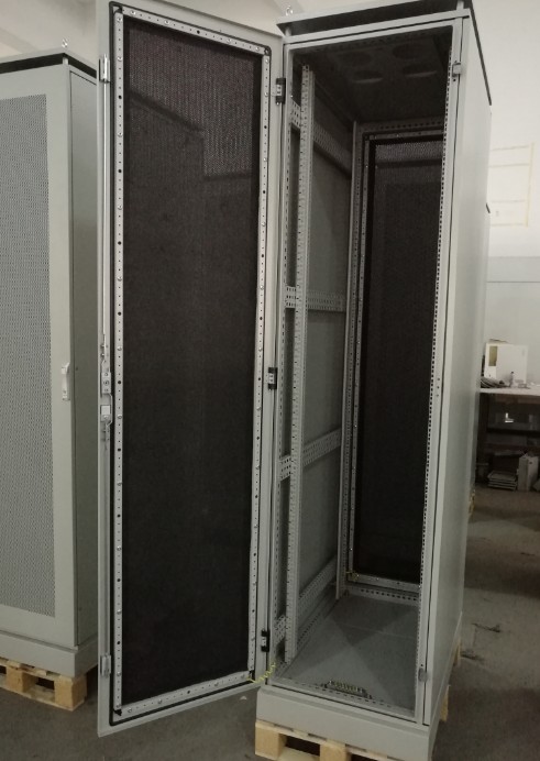 型材機(jī)柜